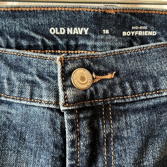 Midrise Boyfriend Jeans - NEW with tags - Picture 3 of 5